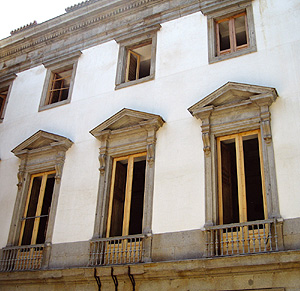 El Palacio de Altamira se encuentra en la calle Flor Alta de Madrid. (Foto: IED)