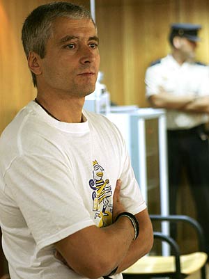 'Txapote', en el juicio por el asesinato de Fernando Mgica. (Foto: EFE)
