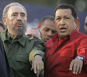El lder cubano, Fidel Castro, y el presidente venezolano, Hugo Chvez. (Foto: AP)