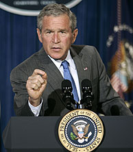 George Bush durante una rueda de prensa el pasado lunes. (Foto: AP/Evan Vucci)