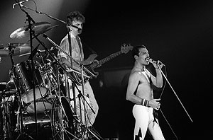 Queen, durante un concierto en el 84 en Pars. (Foto: AFP)