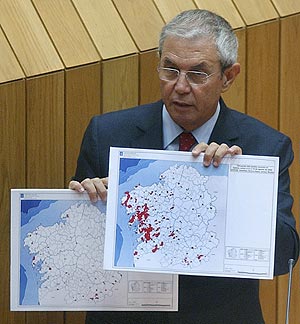 El presidente de la Xunta, Emilio Prez Tourio, durante su comparecencia en el Parlamento gallego. (Foto: EFE)
