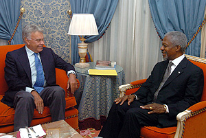 Felipe Gonzlez reunido con Kofi Annan. (Foto: EFE