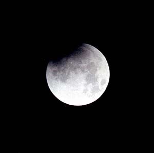 Imagen de la Luna durante un eclipse. (Foto: EL MUNDO)