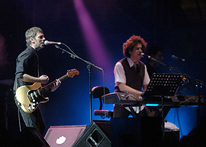 Ariel Rot y Andrs Calamaro, durante el concierto que dieron en Valladolid (Foto: Carlos Espeso)