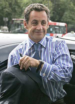 Nicolas Sarkozy, a su llegada a la reunin. (Foto: AP)