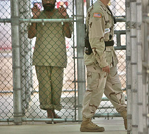 Uno de los detenidos en Guantnamo. (Foto: AP)