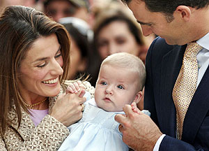 Los Prncipes de Asturias con su hija, la Infanta Leonor. (Foto: REUTERS)