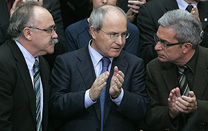 Carod, Montilla y Saura, en la presentacin del Gobierno cataln. (Foto: EFE)