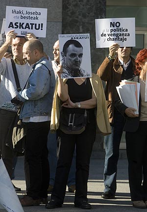 Concentracin en Bilbao del sindicato LAB contra la sentencia del etarra. (Foto: Iaki Andres)