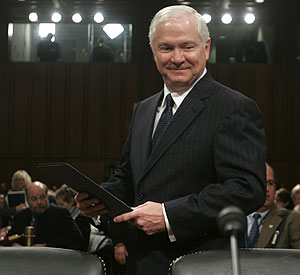 Robert Gates, antes de la primera audiencia para su confirmación en el Senado. (Foto: AP)