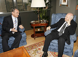 Arvalo Mndez y Miguel ngel Moratinos. (Foto: EFE)