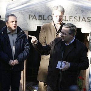 Jos Blanco (dcha), junto al secretario general de los socialistas madrileos, Rafael Simancas (izq), en el acto de homenaje a Pablo Iglesias. (Foto: EFE)