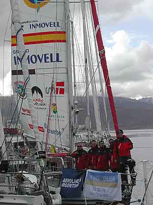 Laureano, Vctor, Manuel, Jorge y Fran, a bordo del barco antes de zarpar.