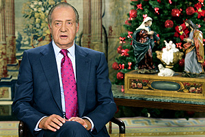 El Rey Juan Carlos durante su discurso. (Foto: EFE)