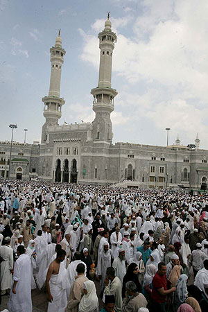 Miles de peregrinos en La Meca. (Foto: EFE)