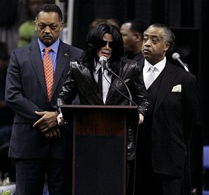 Michael Jackson, durante su intervencin en el funeral. (Foto: AP)