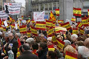 Manifestacin en la Puerta del Sol de Madrid. (Foto: EFE)