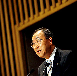 Ban Ki-moon, durante su rueda de prensa en las oficinas de Naciones Unidas. (Foto: EFE)