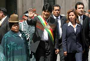 Morales, antes de entrar al Congreso. (Foto: AFP)