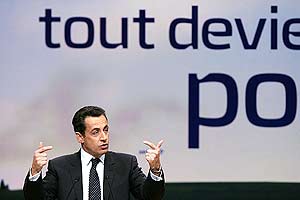 Sarkozy, durante el mtin. (Foto: AFP)