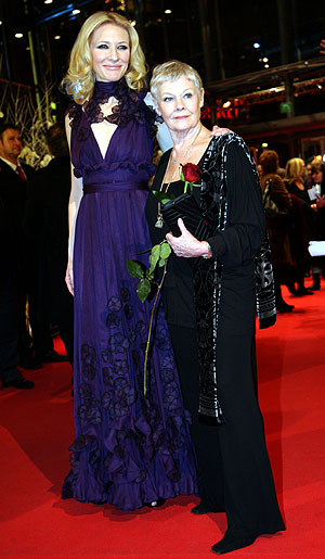 Cate Blanchett y Judi Dench. (Foto: AP)