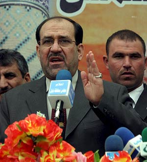 El primer ministro iraquí Nouri Al-Maliki en la provincia de Hilla. (Foto: EFE)