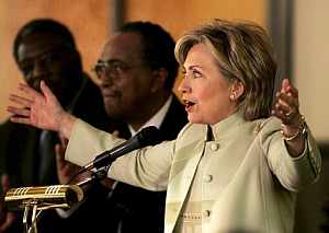 Hillary Clinton, en la Iglesia Bautista de Selma, Alabama. (Foto: EFE)
