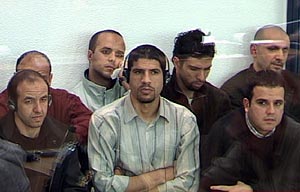 Los procesados Youssef Belhadj, Larbi ben Sellam, Abdelmajid Bouchar, Jamal Zougam, Basel Ghalyoun y Mouhannad Almallah Dabas. (Foto: EFE)