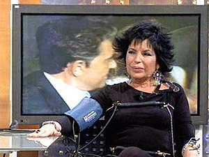 Nana Alonso, ex cuada de Andrs Pajares, responde al polgrafo en 'A tu lado'. (Foto: Telecinco)