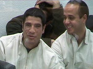 Abdelmajid Bouchar y Larbi ben Sellam. (Foto: EFE)