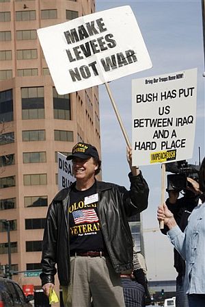 Un grupo de veteranos protesta en Denver contra la guerra de Irak. (Foto: AP)