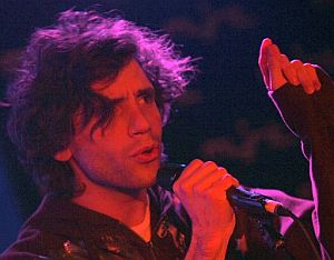 Mika, durante su concierto en Madrid. (Foto: EFE)