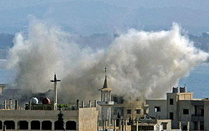 Explosión de una bomba en Nahar al Bared, campo de refugiados atacado por el Ejército del Líbano. (Foto: AFP)