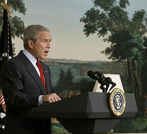 Bush durante el discurso en la Casa Blanca. (Foto: REUTERS)
