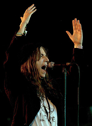 La cantante estadounidense Patti Smith, durante el concierto en el Primavera Sound. (Foto: EFE)