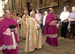 Cazizares, durante la procesin del Curpus Christi de Toledo. (Foto: EFE)