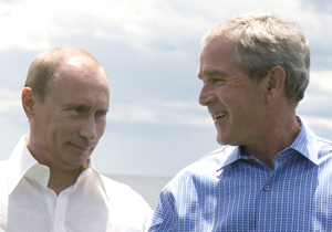 Vladimir Putin y George Bush han comparecido ante la prensa tras su reunin. (Foto: AFP)