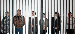 Imagen de archivo de los seis acusados durante una de las sesiones del juicio el pasado mes de febrero. (Foto: AFP)