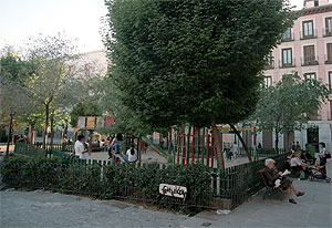 Un parque infantil en Madrid. (Foto: Pedro Carrero)