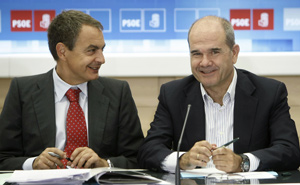Jos L. Rodrguez Zapatero y Manuel Chaves el lunes pasado, en la primera reunin de la Comisin Ejecutiva Federal. (FOTO: EFE)