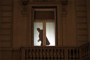 Representacin de fantasmas en la Casa de Amrica en 'La Noche en Blanco' del ao pasado. (Foto: Javi Martnez)