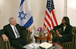 Netanyahu se rene con la secretaria de Estado de EEUU, Condoleezza Rice. (Foto: AFP)