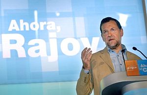 Rajoy, durante el mitin. (Foto: EFE)