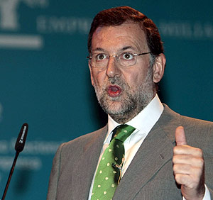 El lder del PP, Mariano Rajoy, exige la comparecencia de Zapatero. (Foto: EFE)