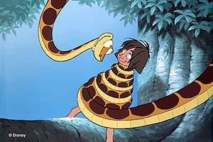 La serpiente Kaa agarra con fuerza a Mowgli, en una escena de 'El libro de la selva'. (Foto: Disney)