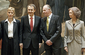 Los Reyes, junto al presidente del Gobierno y su esposa en la inauguración de la ampliación del Museo del Prado. (Foto: EFE)