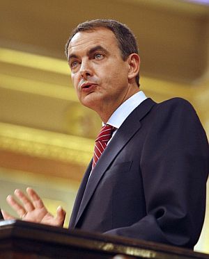 Zapatero, durante su comparecencia. (Foto: EFE)