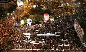 Vista de la concentracin en la plaza Isaac Rabin. (Foto: AFP)