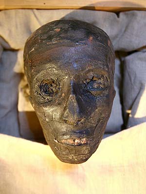 La momia del faran expuesta. (Foto: EFE)
